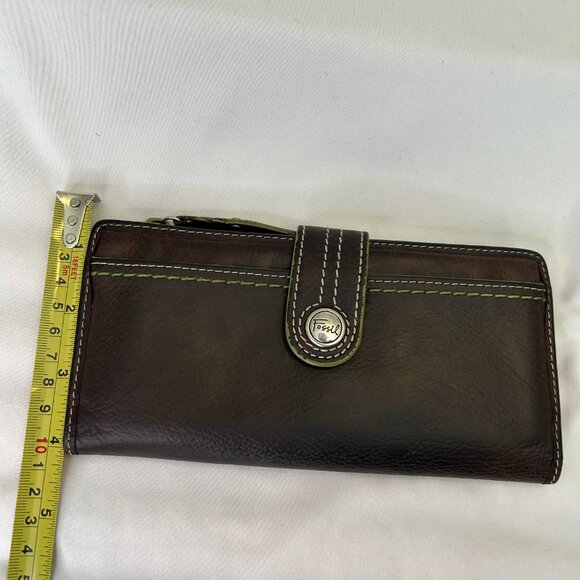 Share Vintage FOSSIL Brown Soft Leather Bifold Wallet Green Lining Snap & Zip CL - Picture 3 of 13
